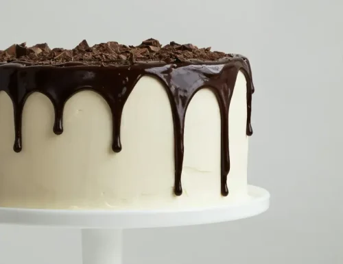Tort – smakowity deser i główny punkt wielu przyjęć